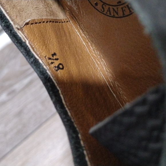 Sutro black leather weave look laced loafers. Mint condition. Size 8.5 - Picture 3 of 10